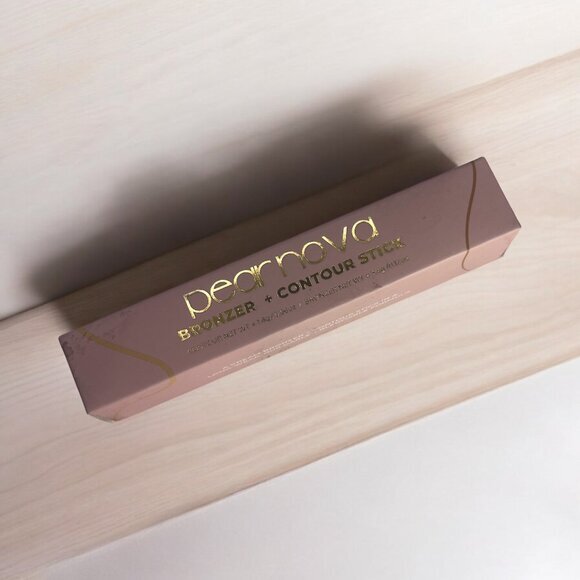 💥 Pear Nova Bronzer + Contour Stick – Light - Picture 1 of 9